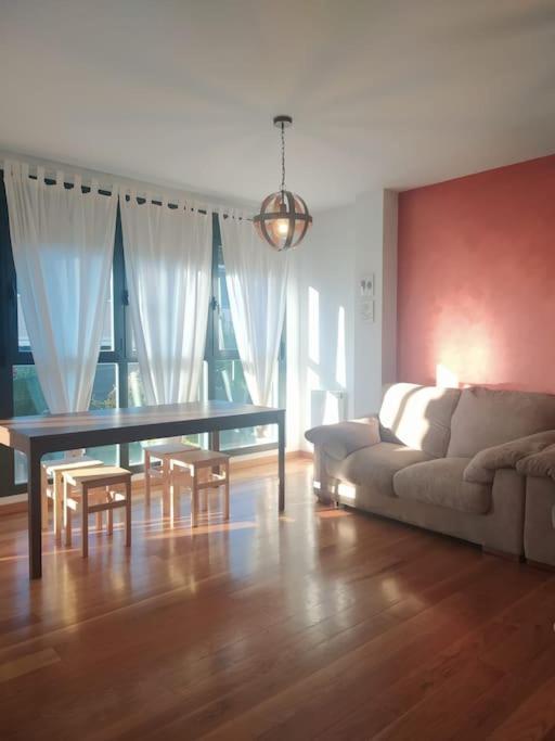 Espectacular Adosado En Viana Con Aparcamiento Gratuito. Villa Екстериор снимка